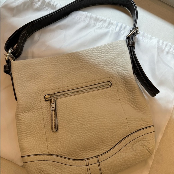 Coach purse - Picture 2 of 8